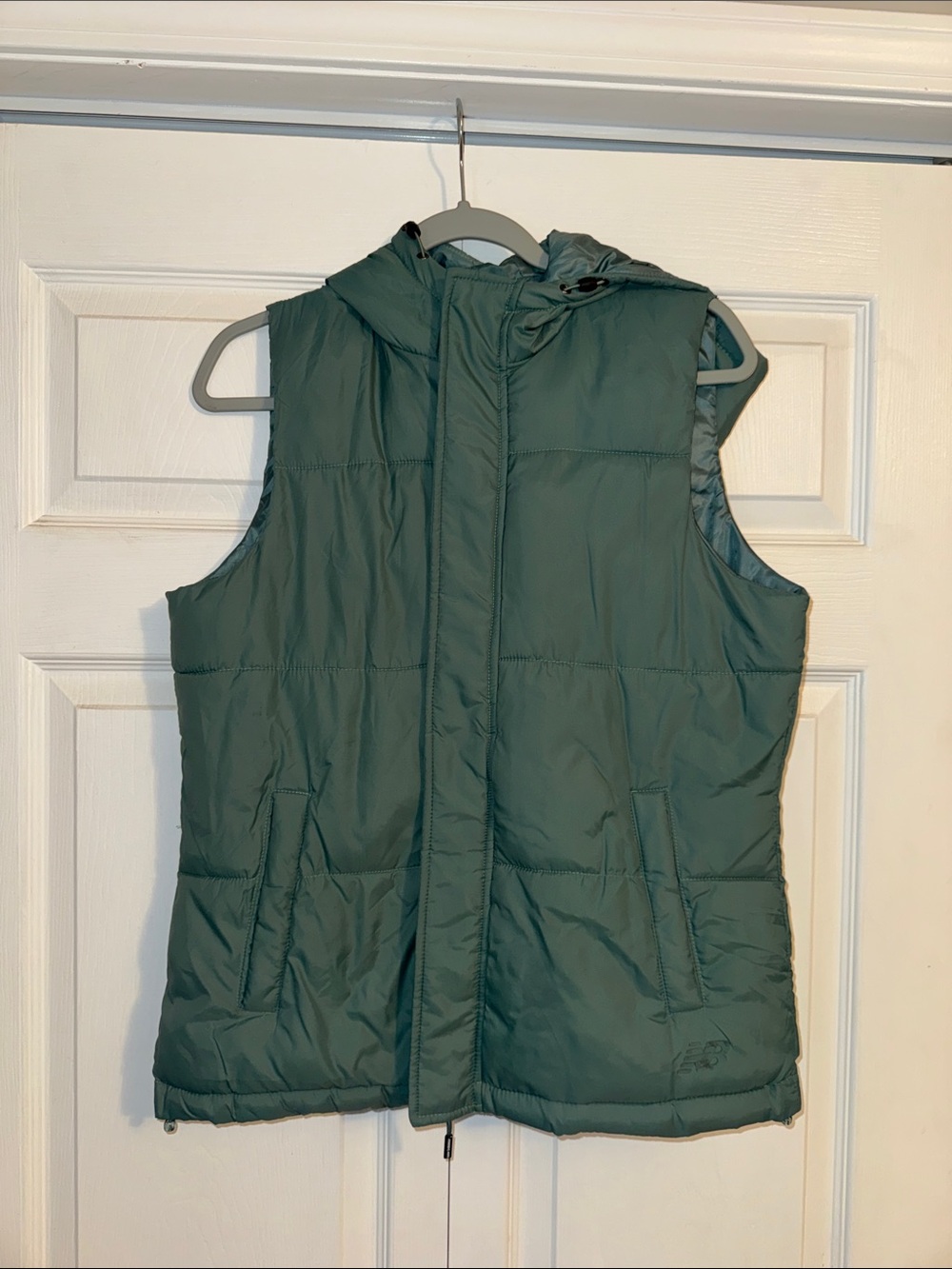 New Balance Women's Teal Puffer Vest with Hood